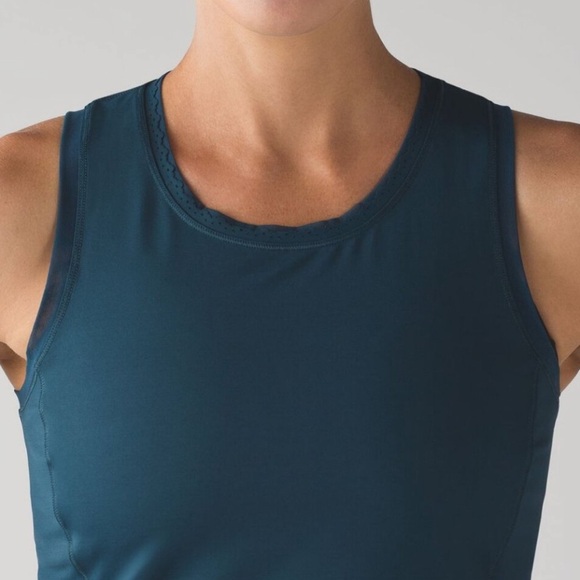 Lululemon Athletica Free Runner Tank
Alberta Lake - Picture 4 of 6